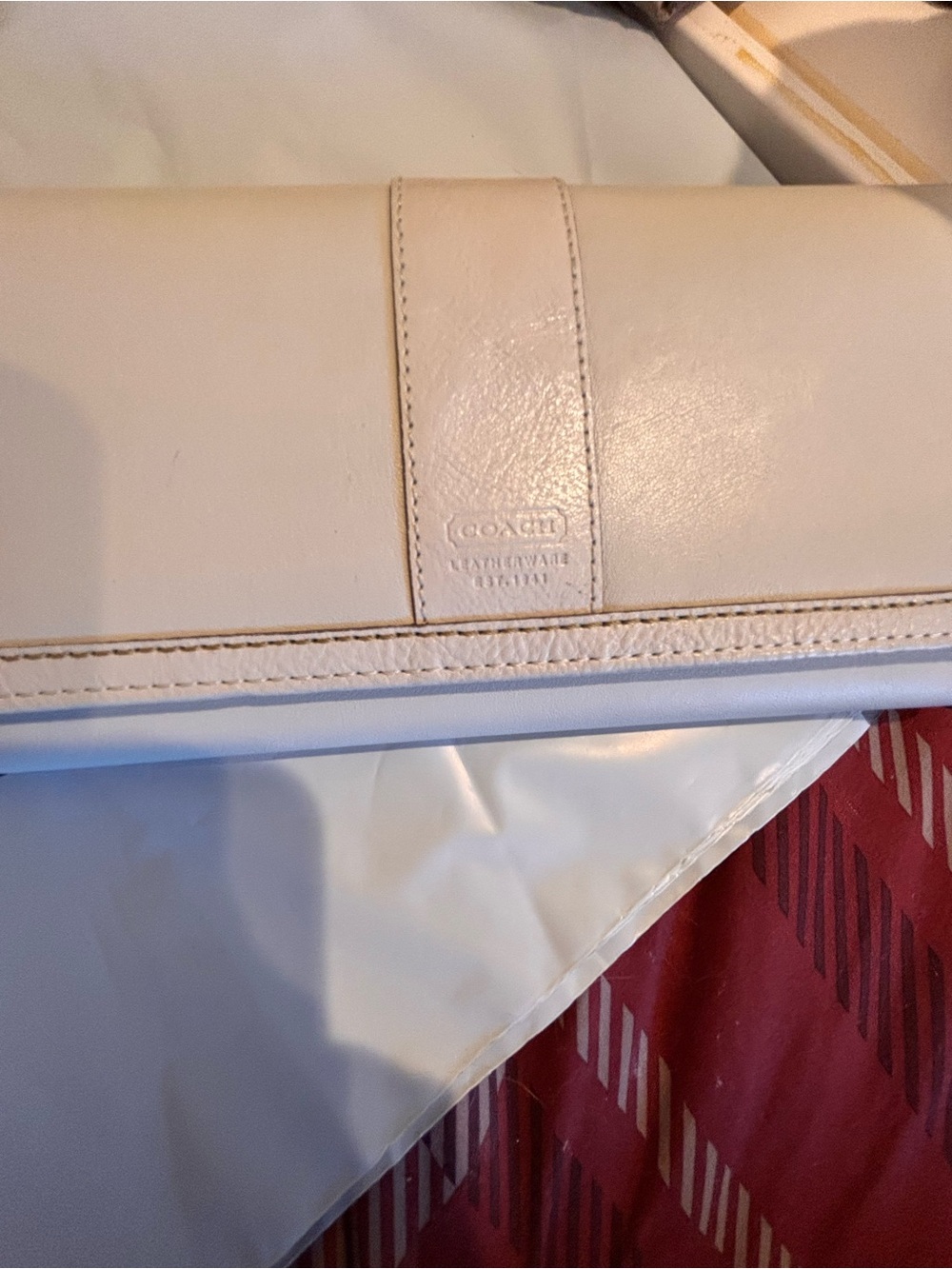 NWOT Coach Cream Leather Wristlet Clutch